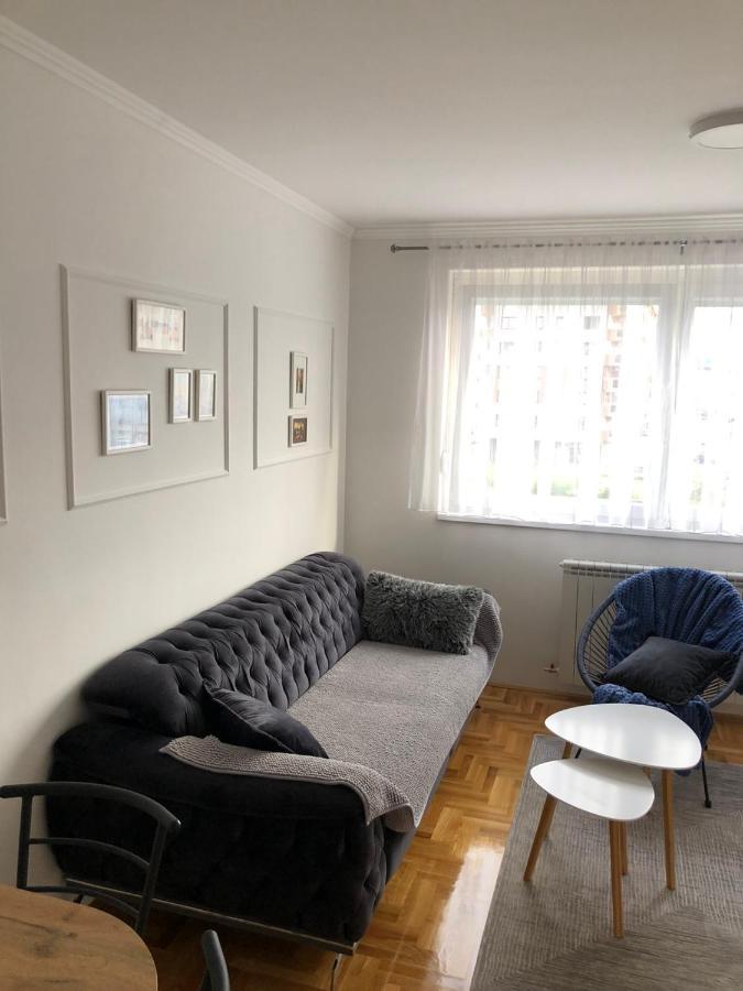 Apartman Ml Lukavica Exteriér fotografie